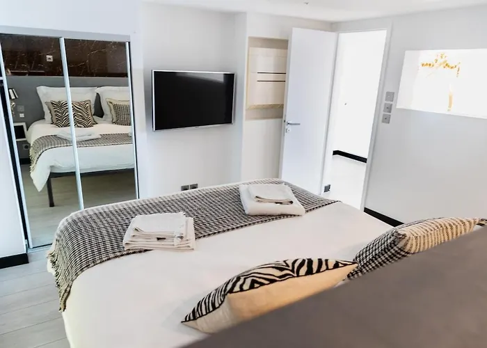 Luxury Duplex 2br Panoramic Sea View Monaco ボーソレイユ